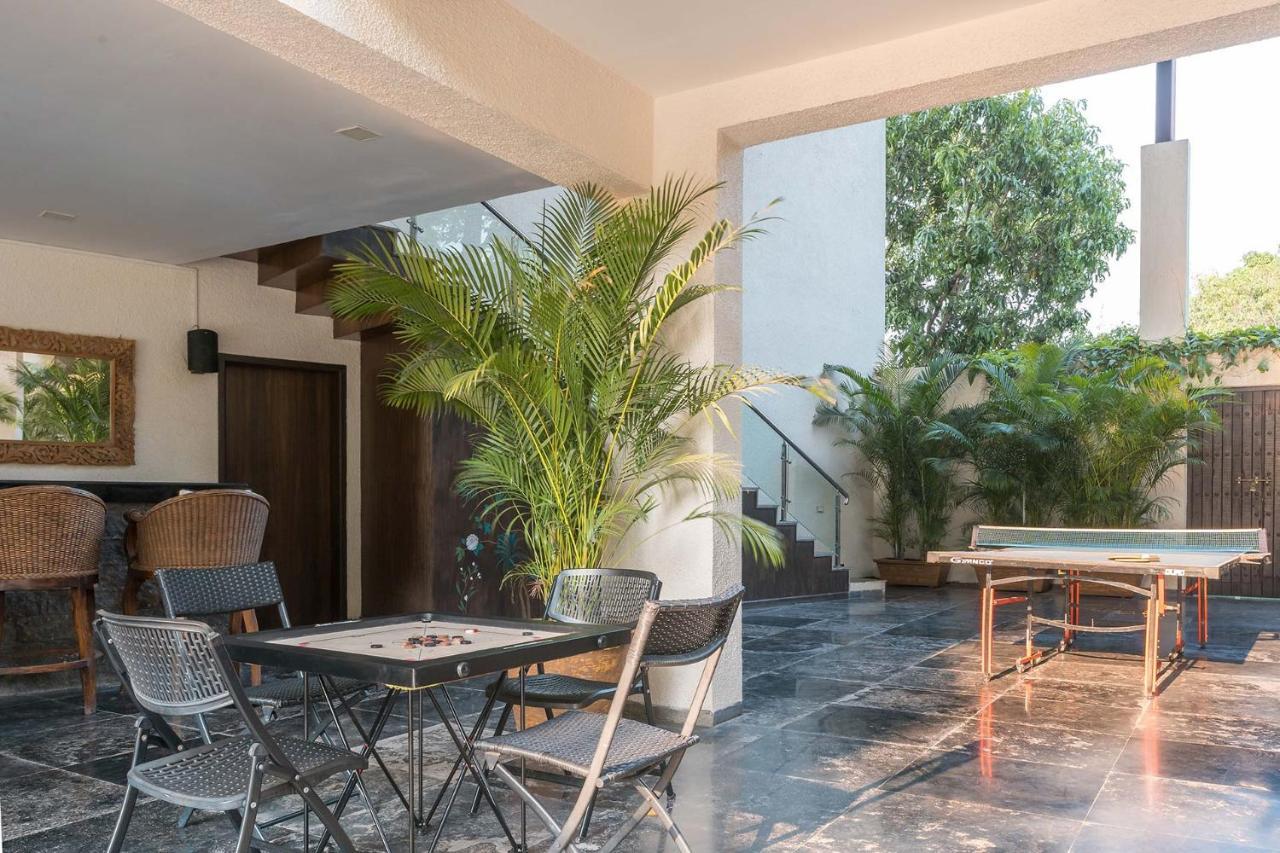 The Leaf By Stayvista - An Enchanting Escape Offering A Pool, Terrace, Lush Lawn, Contemporary Interiors, And Indoor Games Alībāg Exterior foto